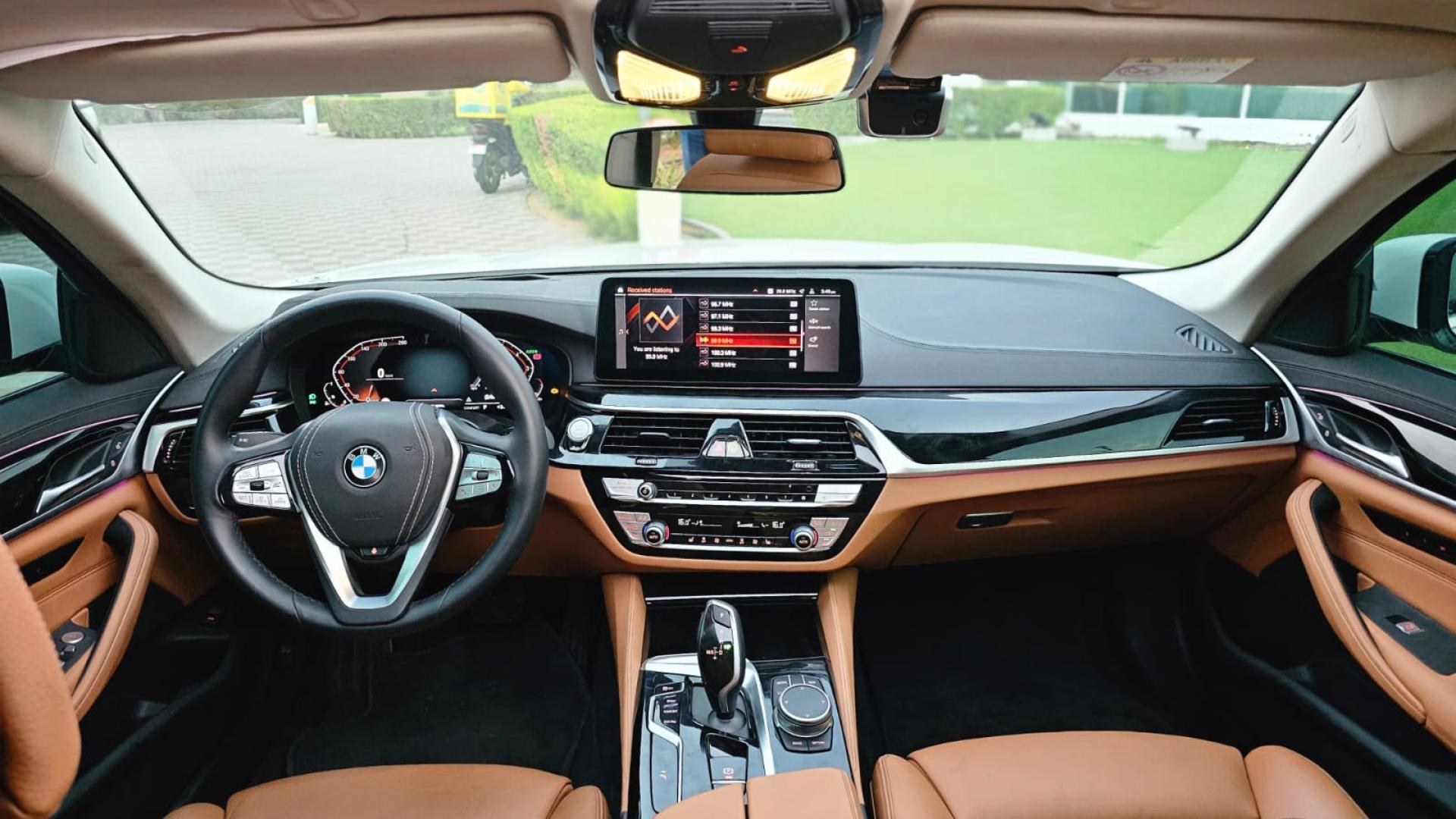 BMW 520i white