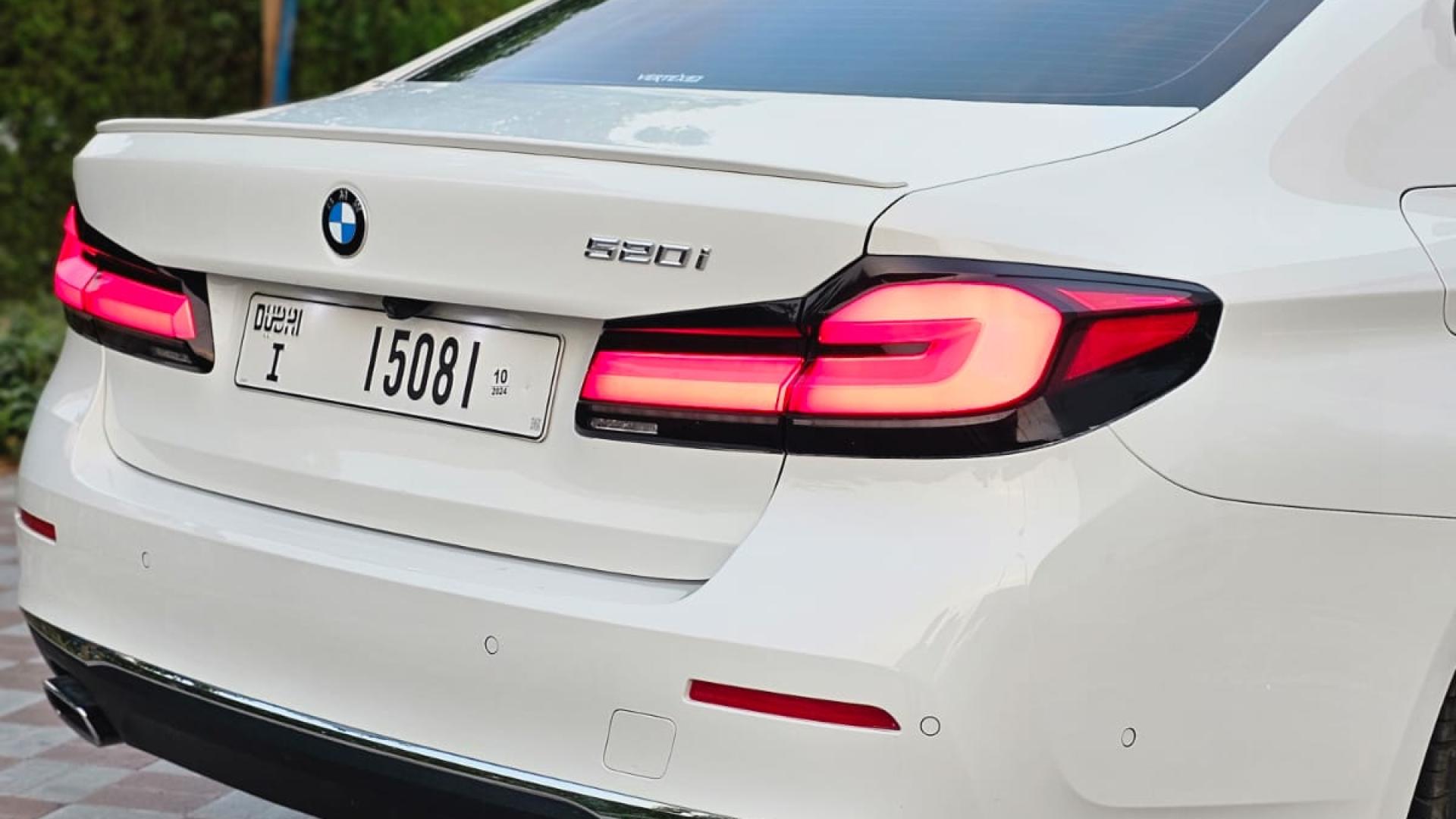 BMW 520i white