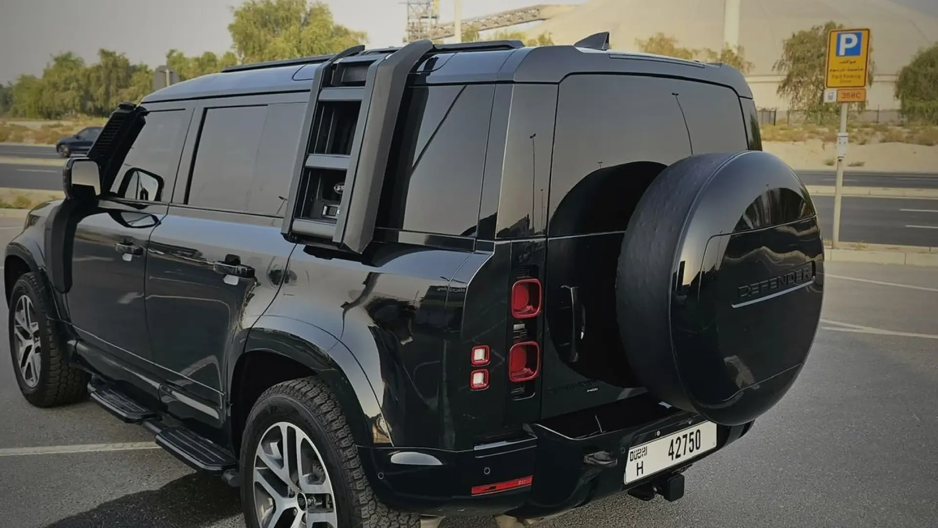 Range Rover Defender